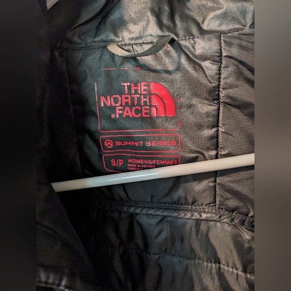 Women's North Face Summit Series SM Black Jacket GUC - Picture 4 of 7